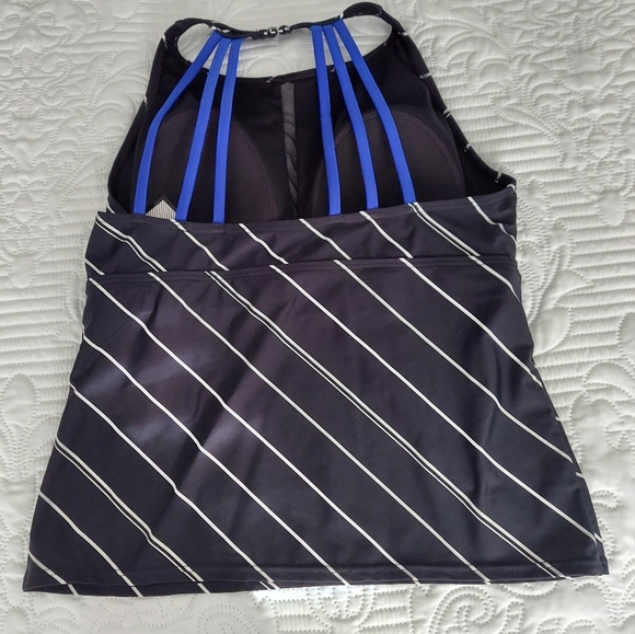 Mazu Swimwear High-Neck Tankini Top - Picture 4 of 10